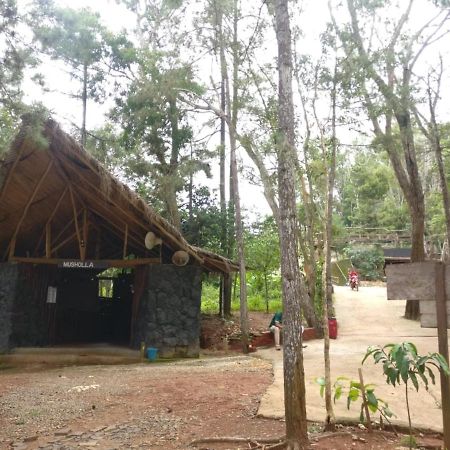 Seribu Batu Songgo Langit Resort & Camp Bantul Exteriör bild