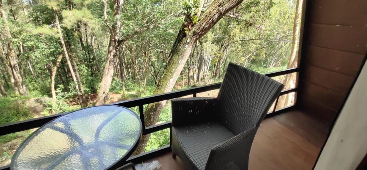 Seribu Batu Songgo Langit Resort & Camp Bantul Exteriör bild